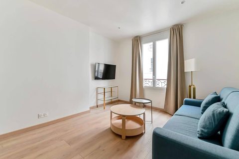 Chantier de remplacement de fenêtres PVC à Paris 18e